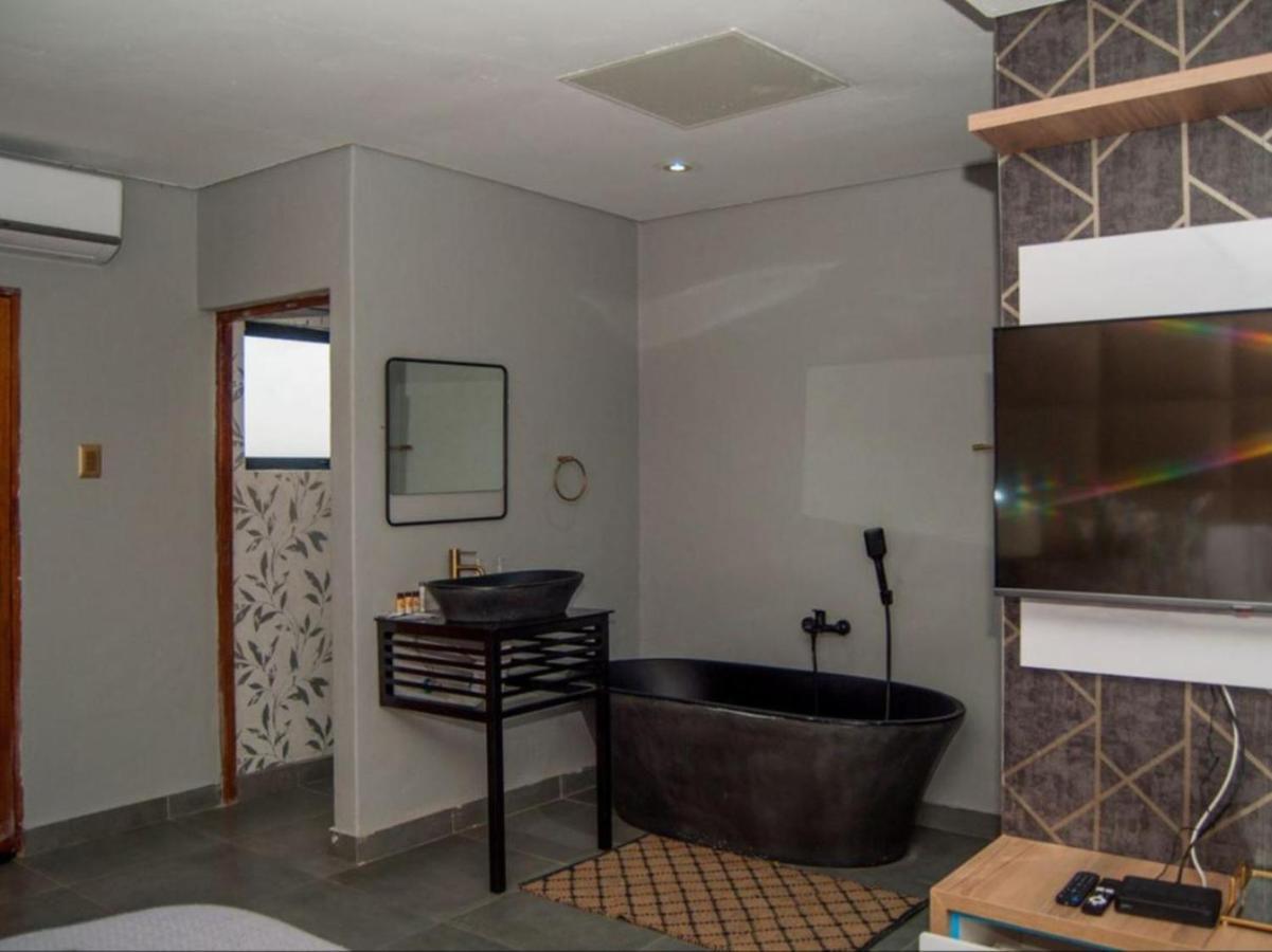 The Lux Hotel And Resorts Louis Trichardt Eksteriør bilde